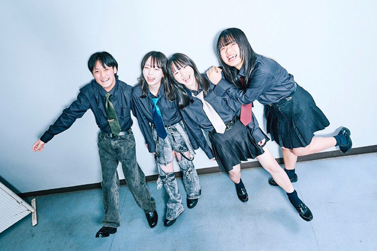 春夏秋春（シュンカシュウシュン）